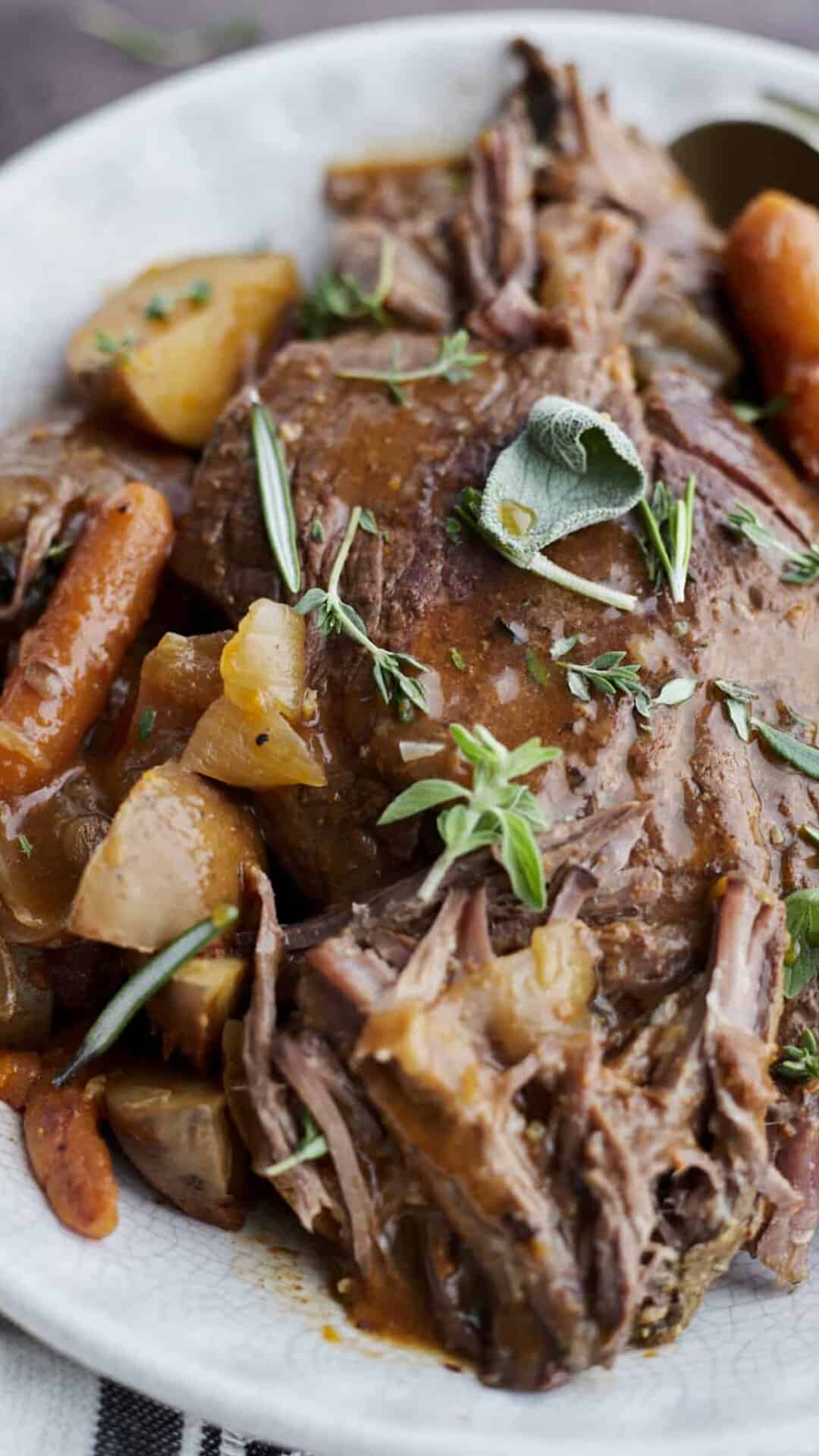 Slow Cooker Pot Roast Recipe - Food Dolls