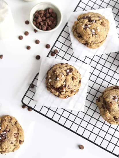 overhead of browned butter chocolate chip cookies on a wire rack