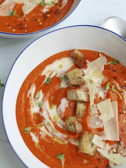 Roasted Red Pepper and Cauliflower Soup