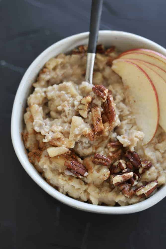 One Pot Apple Cinnamon Oatmeal - Food Dolls