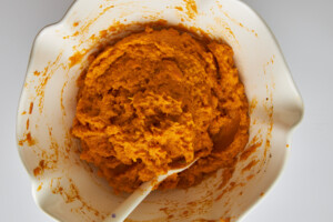 A bowl of dairy free mashed sweet potatoes.