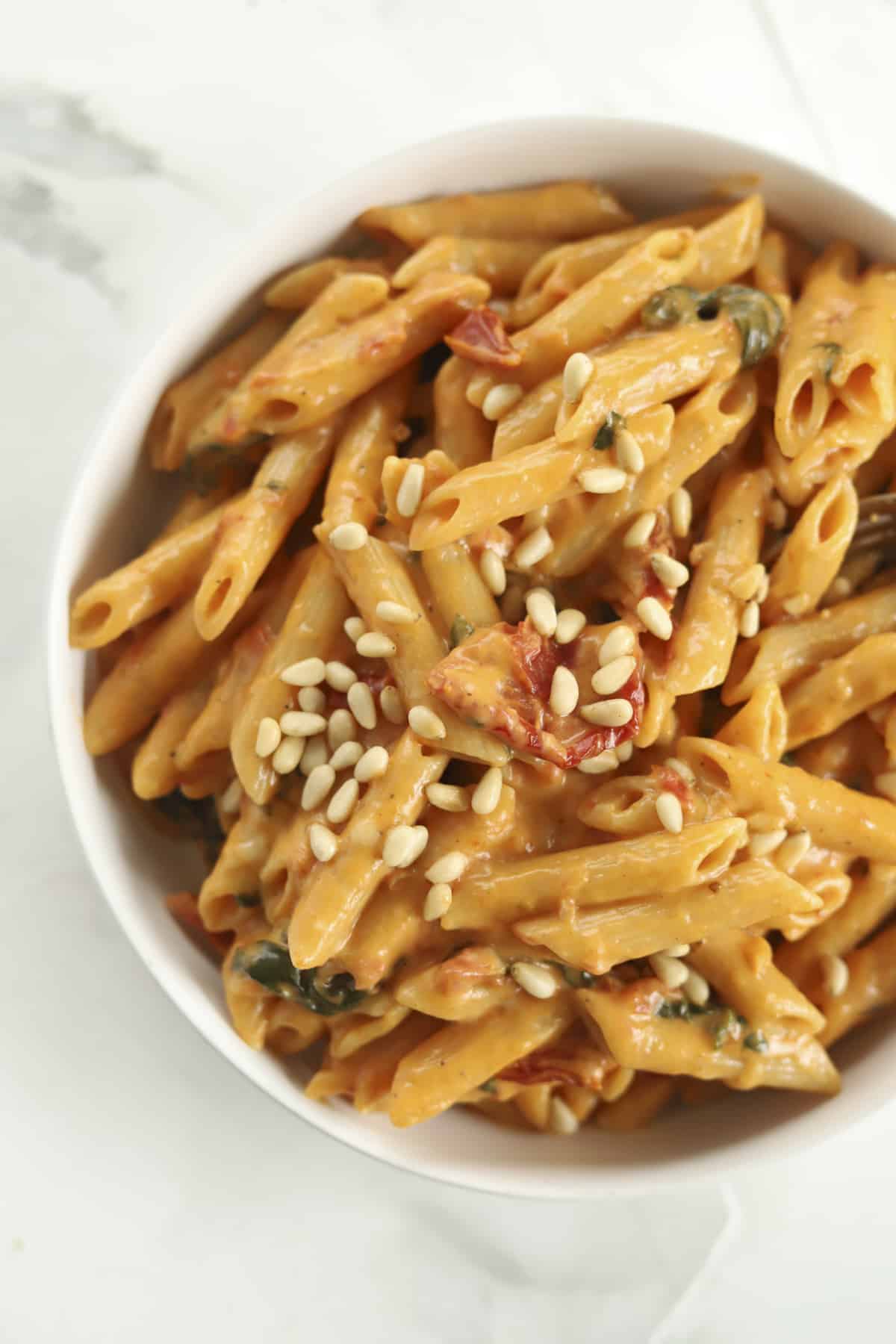 One Pan Creamy Tomato Pasta - Dishing Out Health