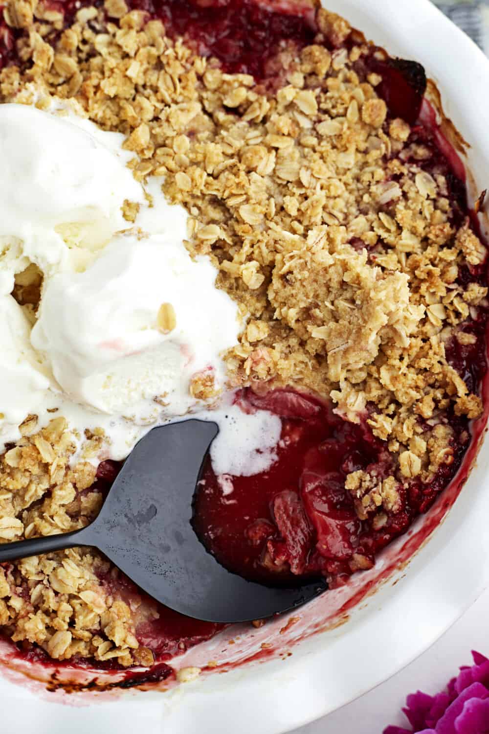 Strawberry Crisp with Oat Crumble - Food Dolls