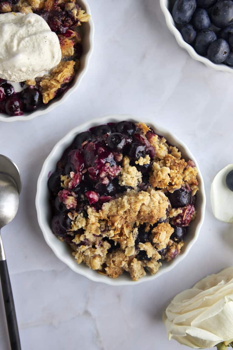 Blueberry Crisp Recipe (Easy) - Food Dolls