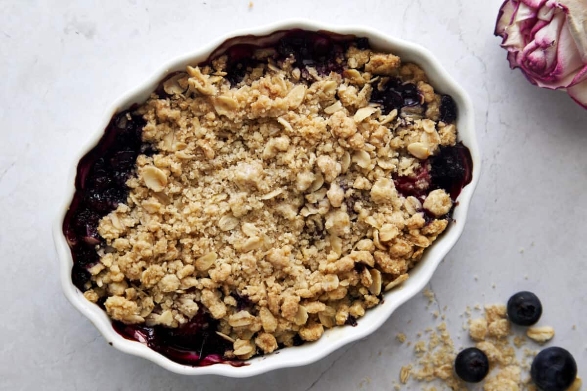 Mixed Berry Crisp Recipe - Food Dolls